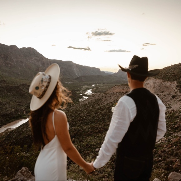 Meet your Posher, Maggie - Picture 3 of 14